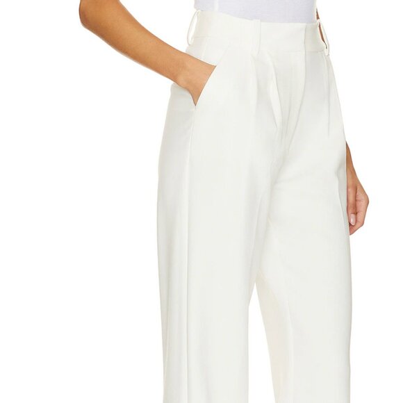 Favorite Daughter - The Favorite Pant shortie in Ivory - Picture 2 of 4